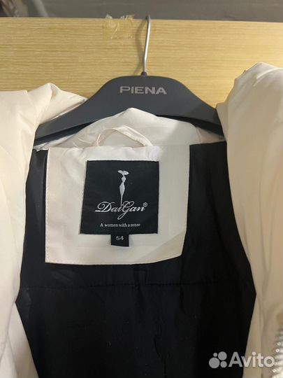 Пуховик женский