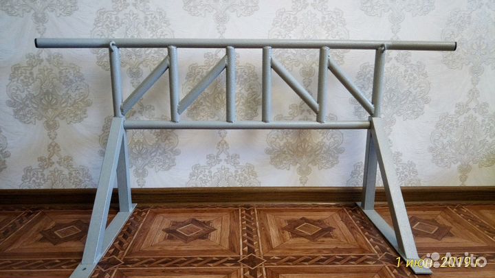 Турник разнохватный