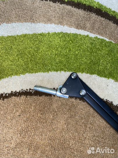 Стойка для микрофона настольная