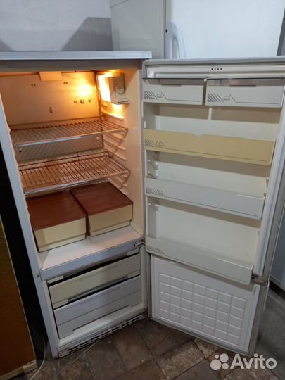 Холодильник Бирюса 145см