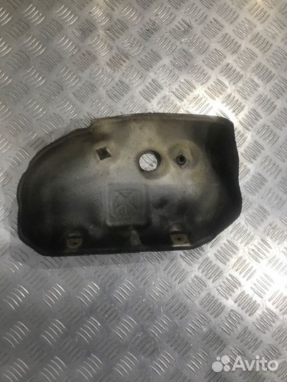 Кожух выпускного коллектора Mitsubishi Lancer