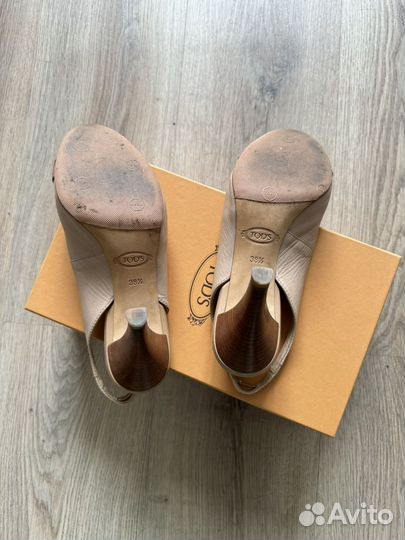 Босоножки женские