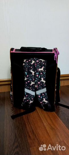 Школьный рюкзак