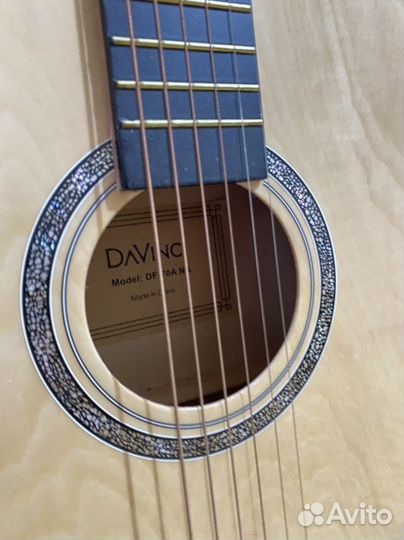 Акустическая гитара