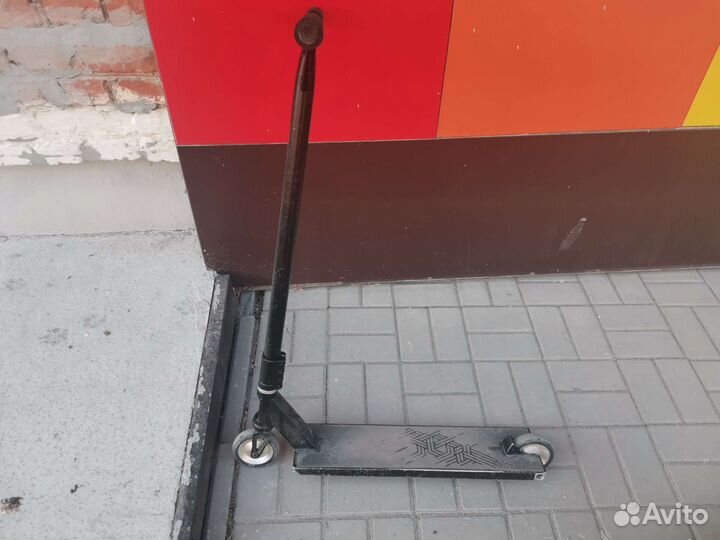 Трюковой самокат Tech team