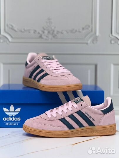 Кроссовки adidas spezial