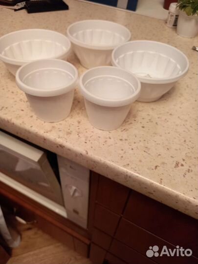 Кашпо и поддоны пластиковые