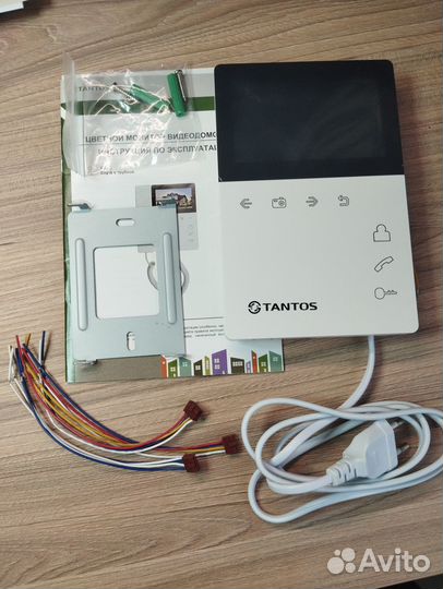 Видеодомофон Tantos Elly