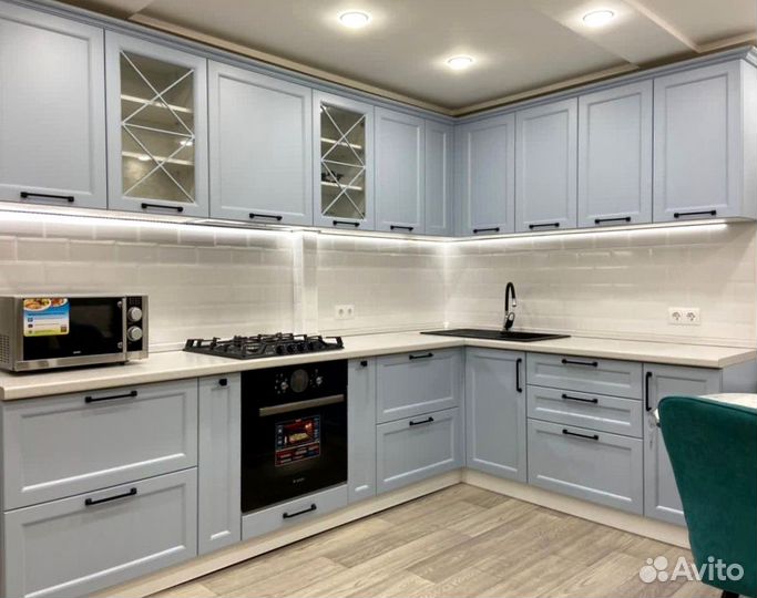 Кухонный гарнитур любой сложности