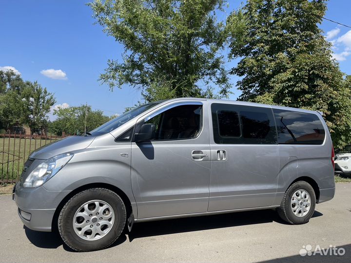 Hyundai Grand Starex 2.5 AT, 2016, 140 000 км