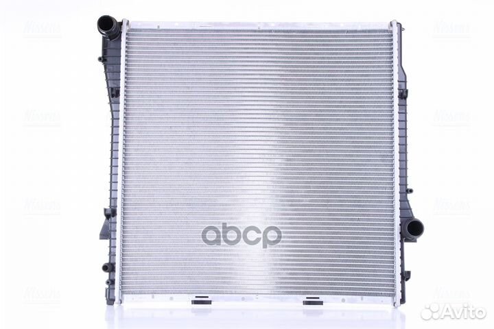 Радиатор 590x595 60788A Nissens