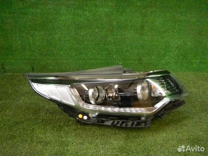 Фара правая Kia Optima