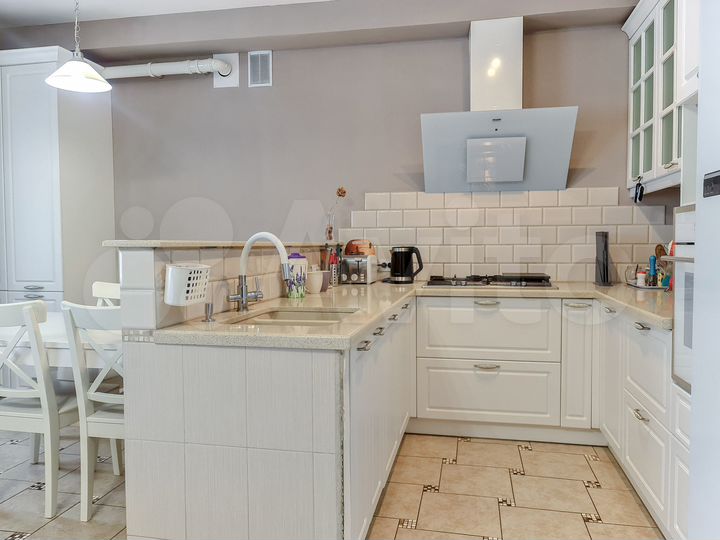 Таунхаус 230 м² на участке 1 сот.