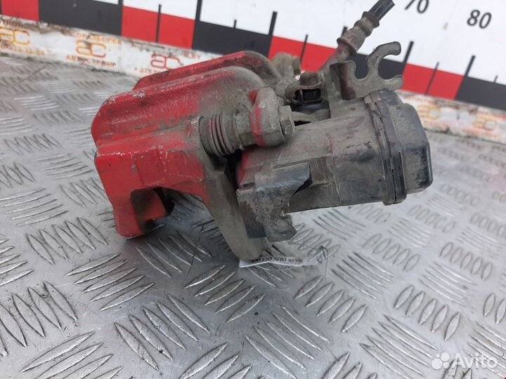 Суппорт задний правый BMW 5 F07/F10/F11 2011