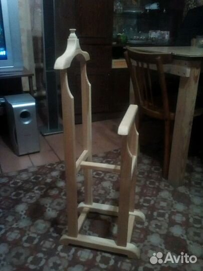 Вешалка-плечики для школьника