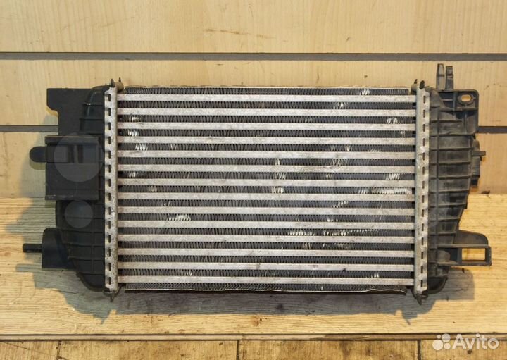 Радиатор интеркулера Opel Meriva B 10-14