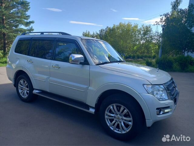 Mitsubishi Pajero 3.8 AT, 2019, 65 000 км с пробегом, цена 3980000 руб.