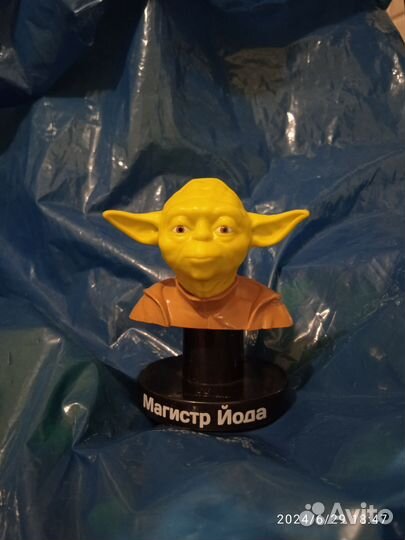 Фигурки животных, магистр Йода и др