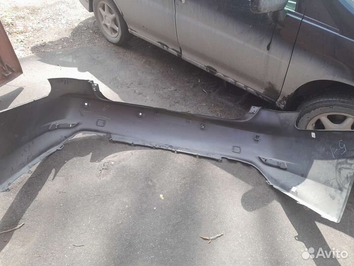 Продам бампер на лексус 400