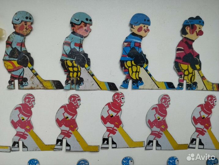 Хоккеисты и запчасти от хоккея СССР