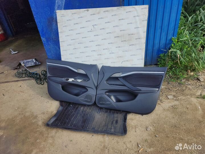 Передние обшивки LADA vesta