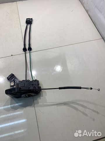 Замок двери (задний, левый) (Kia Mohave)