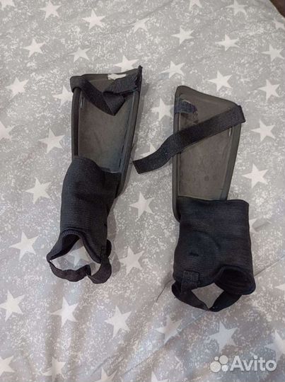 Щитки футбольные детские