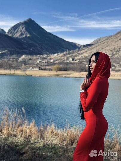 Красное платье в пол (абайя)