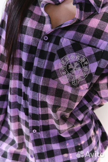 Рубашка и джинсы