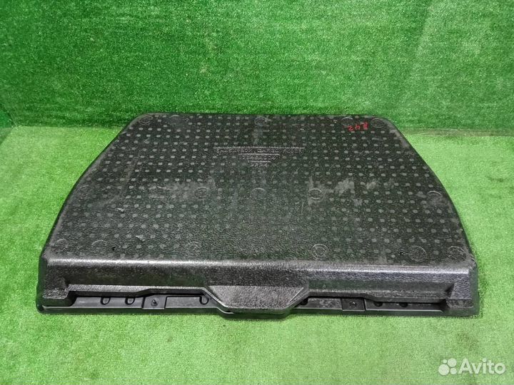 Обшивка багажника Mitsubishi Outlander CW5W 2