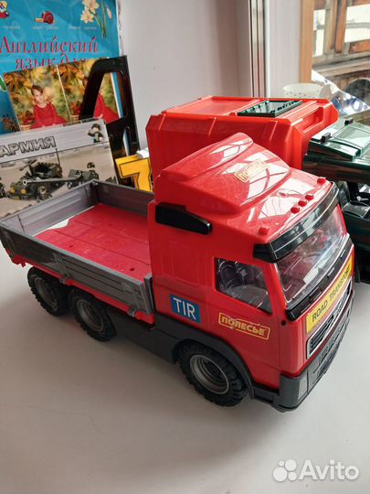 Детские игрушки машины