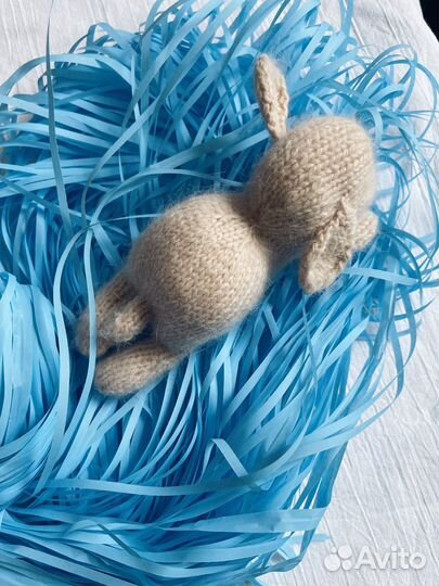 Спящий зайчонок игрушка