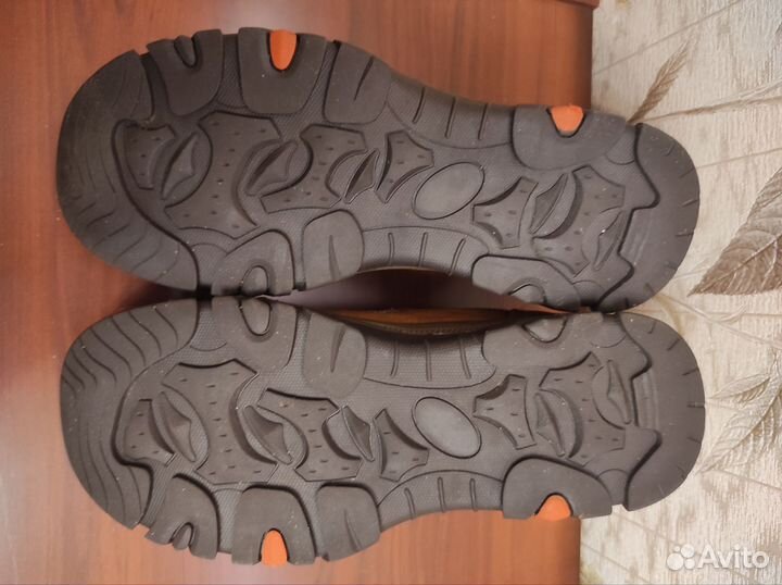 Ботинки зимние 42р