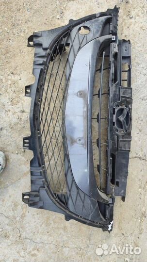 Решетка бамперная передняя Mazda Mazda5 CW