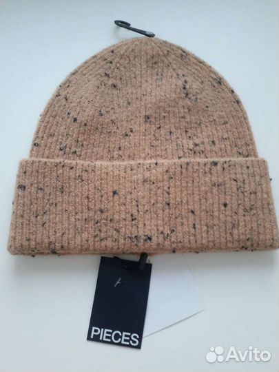 Шапка женская новая