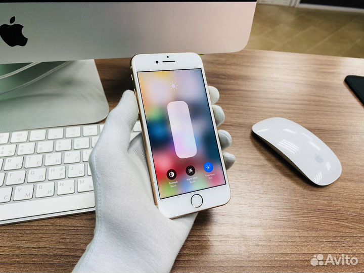 iPhone 8, 64 ГБ