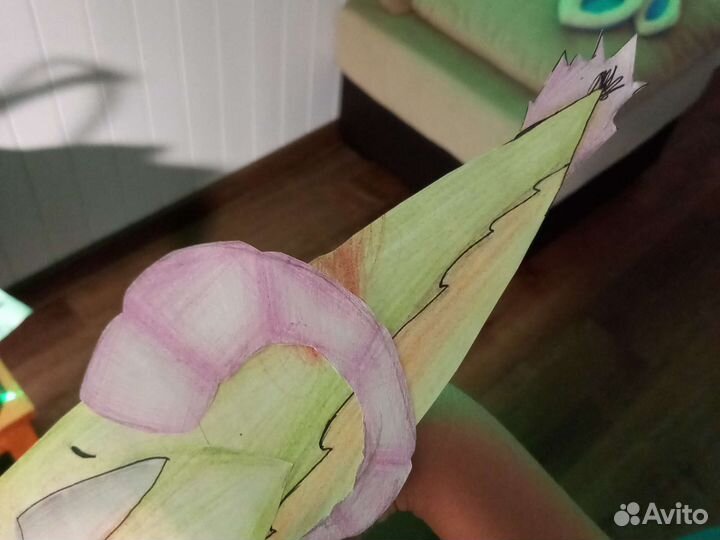 Бумажный дракон на руку