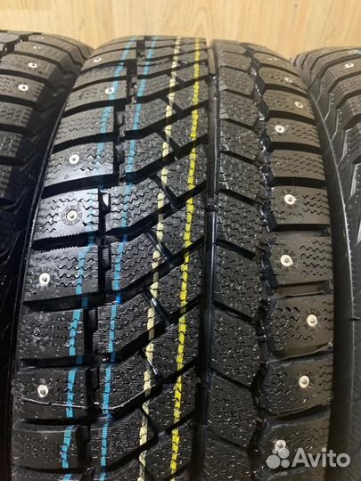 Viatti Brina Nordico V-522 205/65 R16 95T