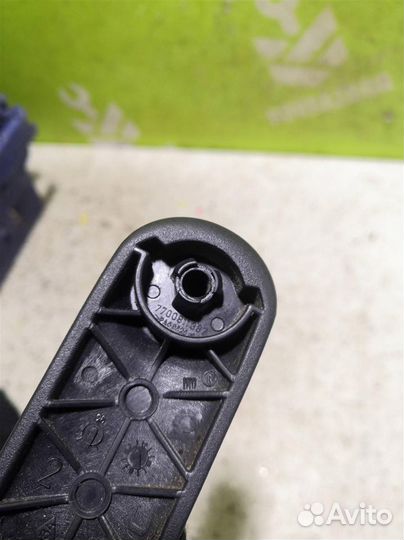 Ручка стеклоподъемника Рено Клио 2 Симбол