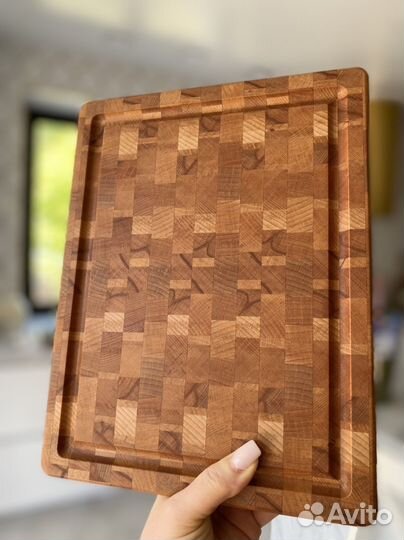 Торцевая разделочная доска ручной работы из бука