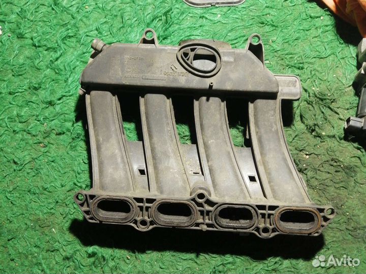 Коллектор впускной Renault Megane 1 (1995-2003)