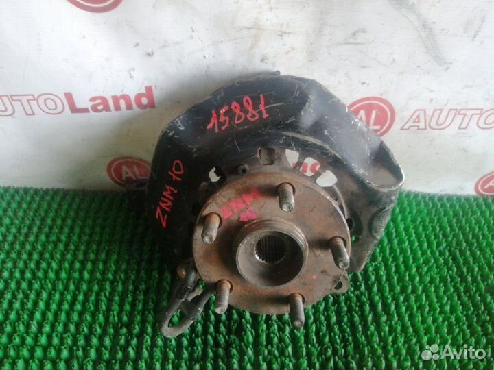 Ступица передняя левая Toyota Isis ZNM10