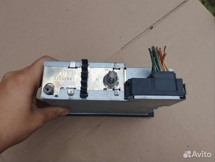 Штатная магнитола Renault Megane 2