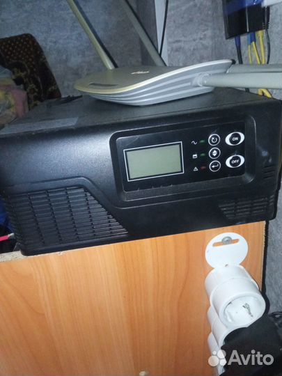 Ибп бесперебойник 300, с аккумулятором на 45