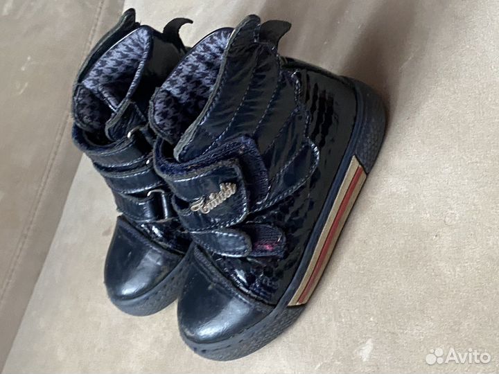 Ботинки для девочки 23 размер