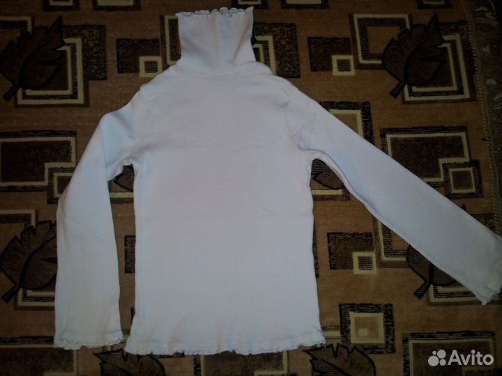 Кофточка белая в школу и не только