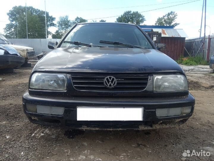 Вентилятор радиатора Фольксваген Венто 1993