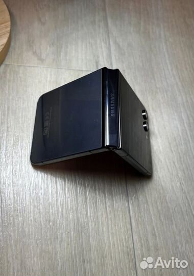 Samsung Galaxy Z Flip5, 8/512 ГБ