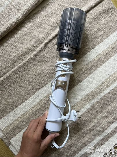 Фен-щетка Philips HP8664/00