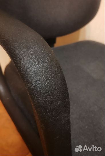 Компьютерное кресло